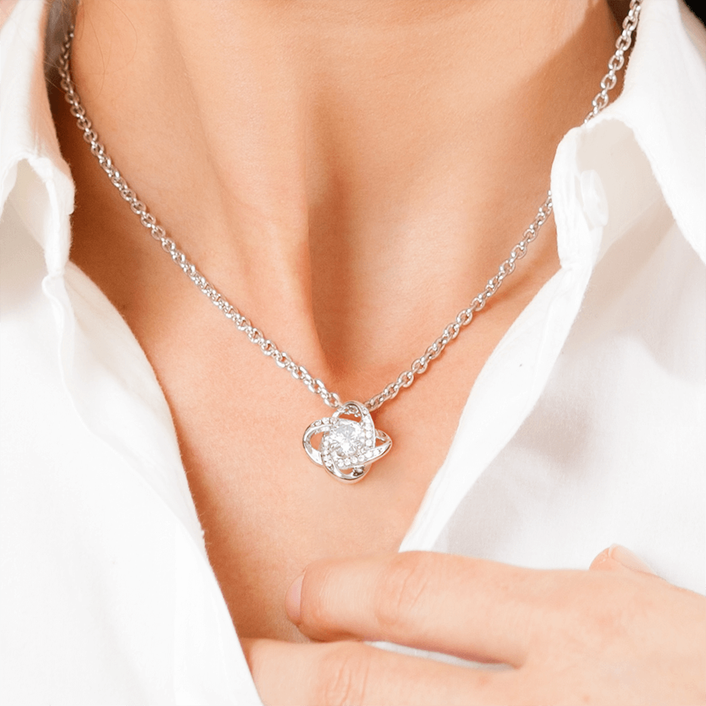 Love Knot Necklace – Symbol of Eternal Connection, Elegant Gift for Her